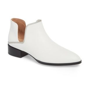Halogen Piper Bootie in White